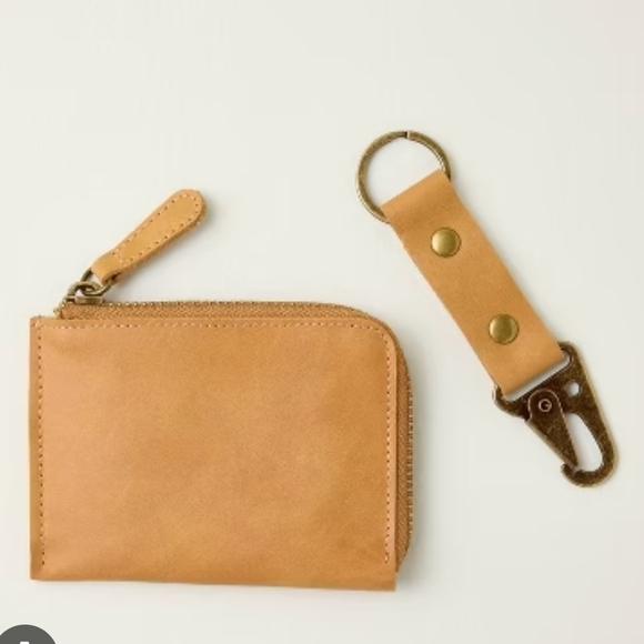 Magnolia Hearth & Hand Tan Leather Coin Wallet and Keychain Set - Picture 4 of 5